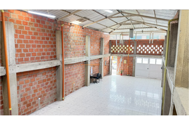 Locales y Bodegas, Alquiler, Alameda - $5.000.000