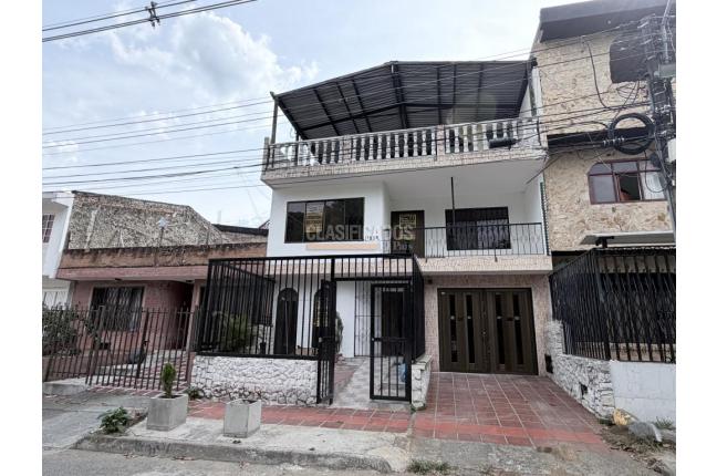 Apartaestudios, Alquiler en Altos de Guadalupe