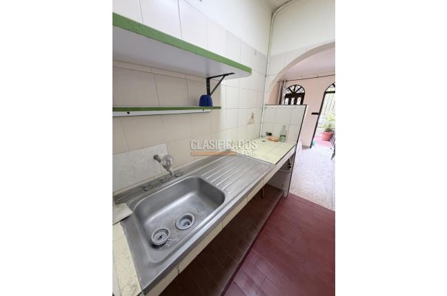 Apartaestudios, Alquiler, Altos de Guadalupe - $800.000