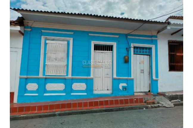 Casas, Alquiler en San Cayetano