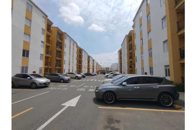 Apartamentos, Alquiler, Candelaria - $900.000
