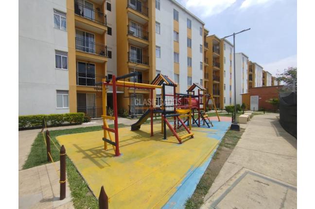 Apartamentos, Alquiler, Candelaria - $900.000