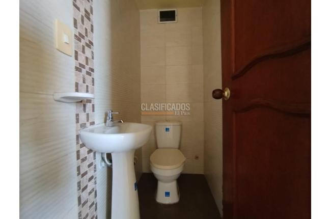 Apartamentos, Alquiler, Alcázares - $800.000