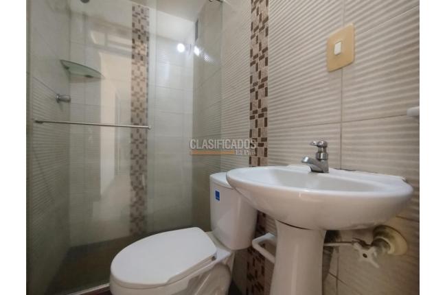 Apartamentos, Alquiler, Alcázares - $800.000