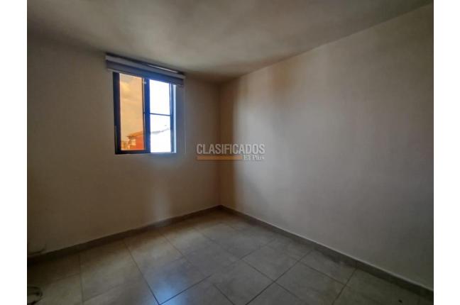 Apartamentos, Alquiler, Alcázares - $800.000