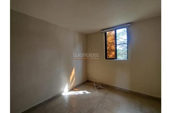 Apartamentos, Alquiler, Alcázares - $800.000