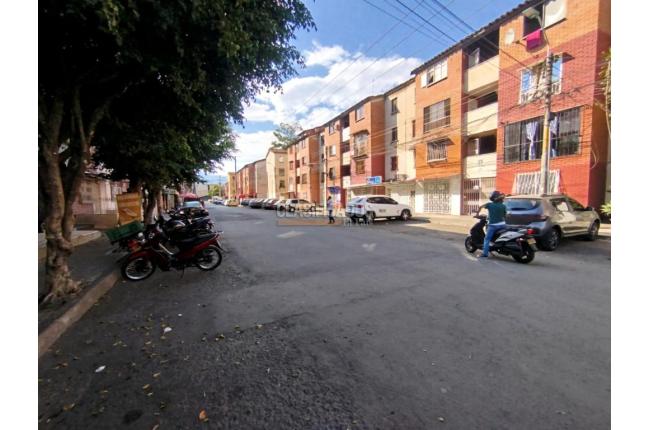 Apartamentos, Alquiler, Alcázares - $800.000