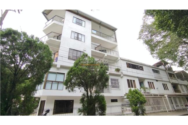 Apartamentos, Alquiler, Primero de Mayo - $1.600.000