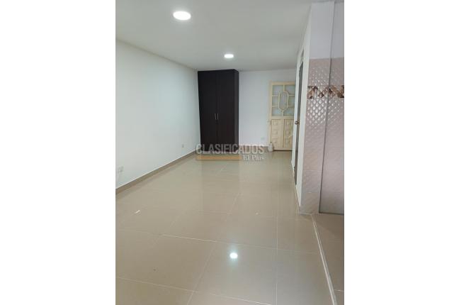 Apartaestudios, Alquiler, El Refugio - $980.000