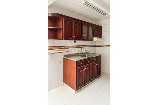 Casas, Venta en Villa del Prado