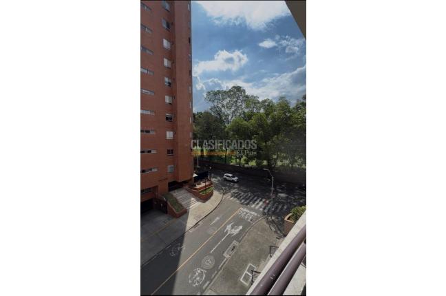 Oficinas y Consultorios, Alquiler, Ciudad Jardín - $2.500.000
