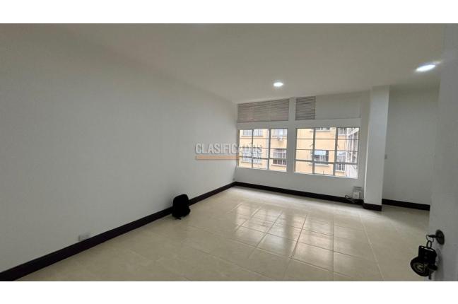 Oficinas y Consultorios, Venta en San Pedro