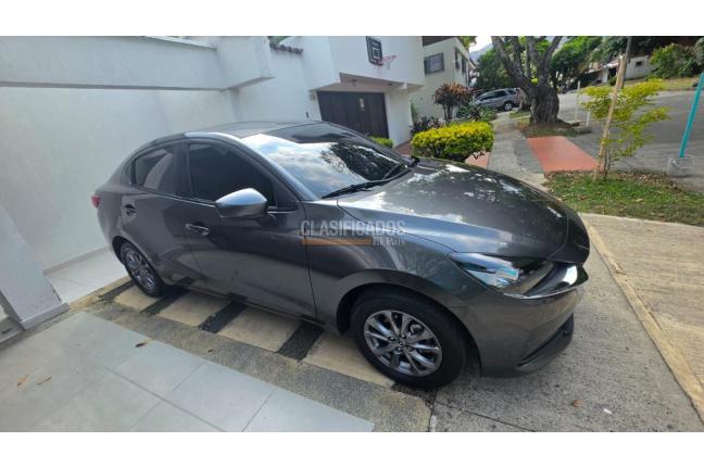 Mazda 2 2023 - $72.000.000