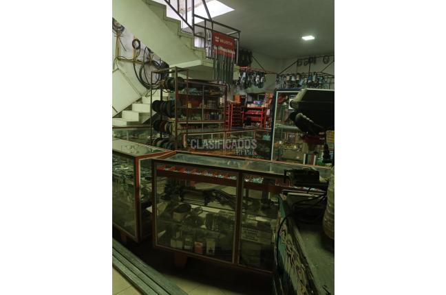 Montaje y mercancía almacén electricos - Negocios Establecidos