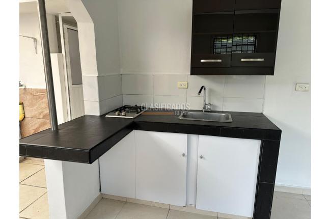 Apartaestudios, Alquiler, Vipasa - $800.000