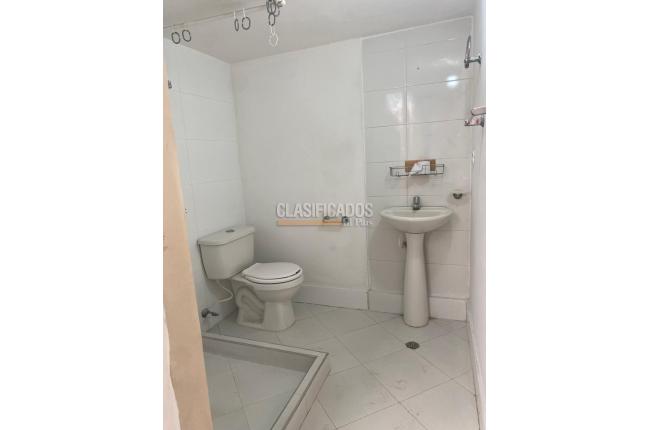 Apartaestudios, Alquiler, Vipasa - $800.000