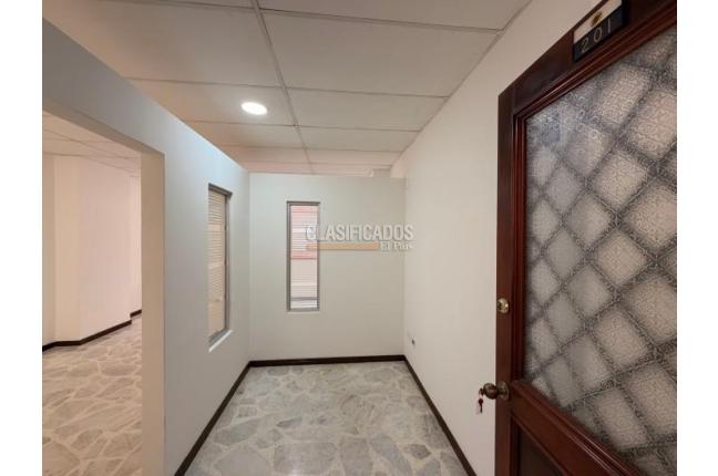 Oficinas y Consultorios, Venta, Versalles - $170.000.000