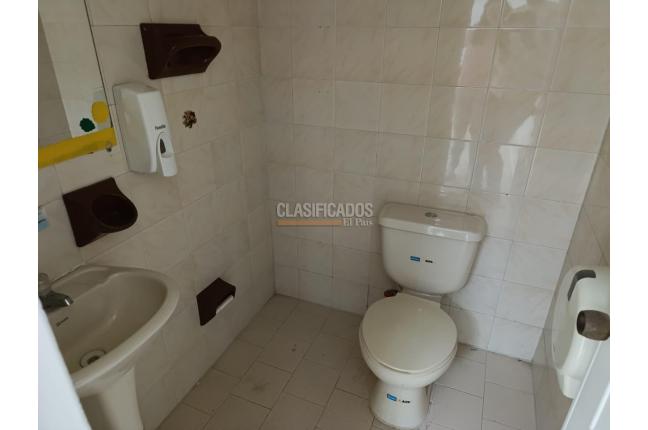 Locales y Bodegas, Alquiler, San Vicente - $2.900.000