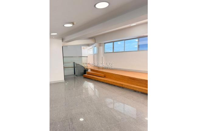 Oficinas y Consultorios, Venta en Centro Ccial. Unicentro