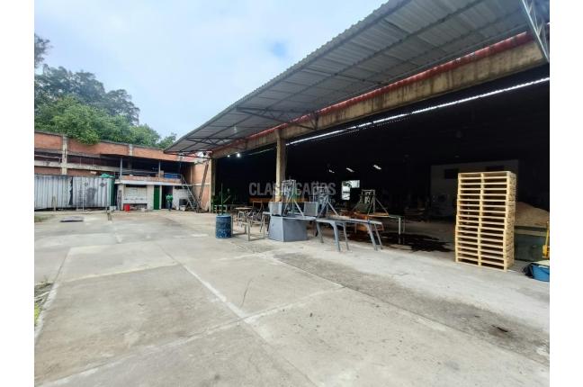Locales y Bodegas, Alquiler, Las Delicias - $33.000.000