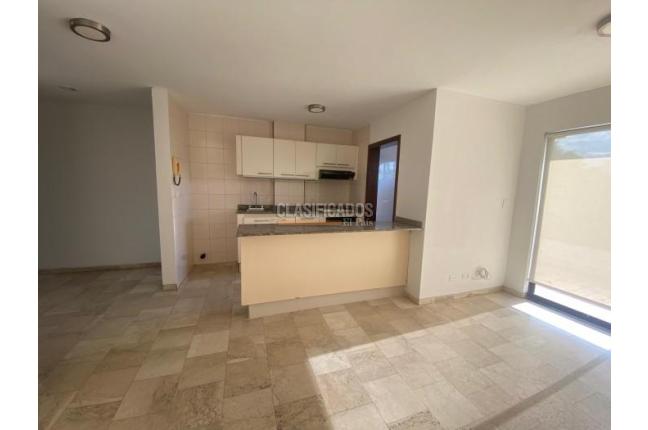 Oficinas y Consultorios, Alquiler, Ciudad Jardín - $1.800.000