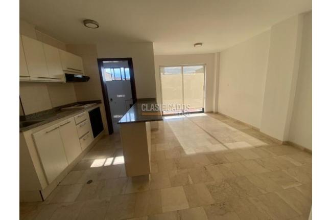 Oficinas y Consultorios, Alquiler, Ciudad Jardín - $1.800.000