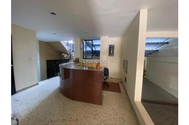 Oficinas y Consultorios, Alquiler, Ciudad Jardín - $1.800.000