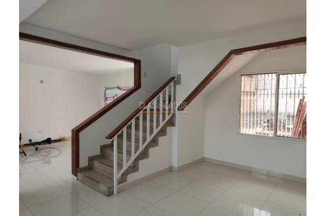 Casas, Alquiler, Miraflores - $7.500.000