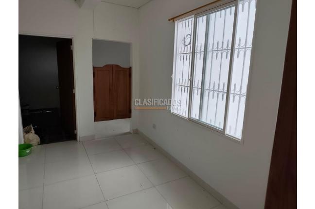 Casas, Alquiler, Miraflores - $7.500.000