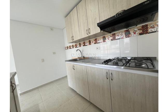 Apartamentos, Alquiler, Ciudad Melendez - $1.600.000