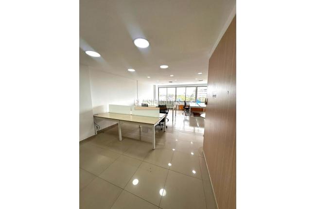 Oficinas y Consultorios, Venta, Ciudad Jardín - $700.000.000