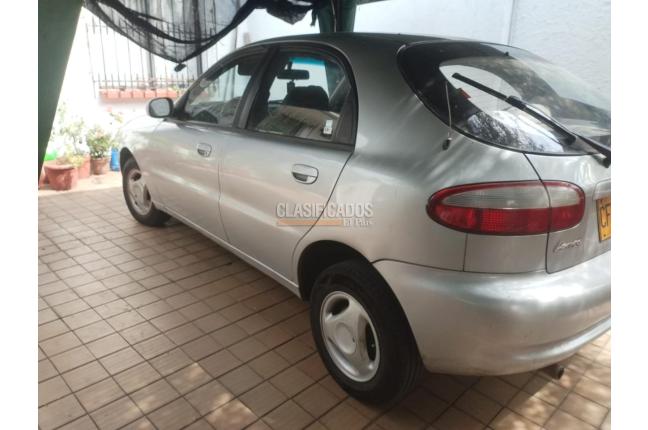 Daewoo Lanos 2000 - $12.000.000