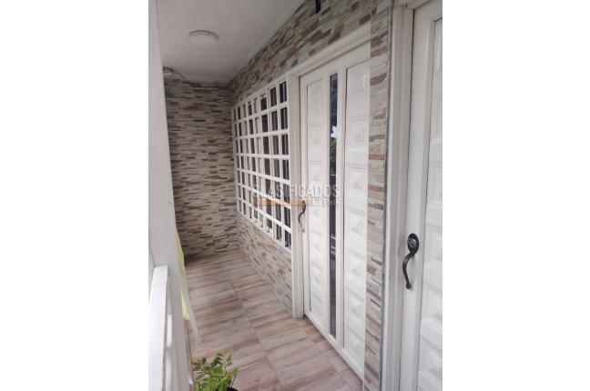 Apartaestudios, Alquiler en Nueva Floresta