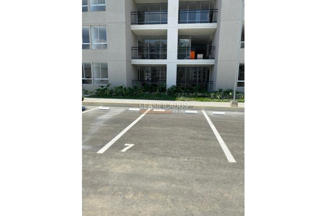 Apartamentos, Alquiler, Ciudad Country - $1.800.000