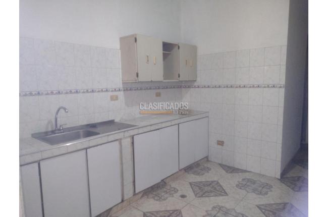 Casas, Alquiler, Saavedra Galindo - $1.500.000