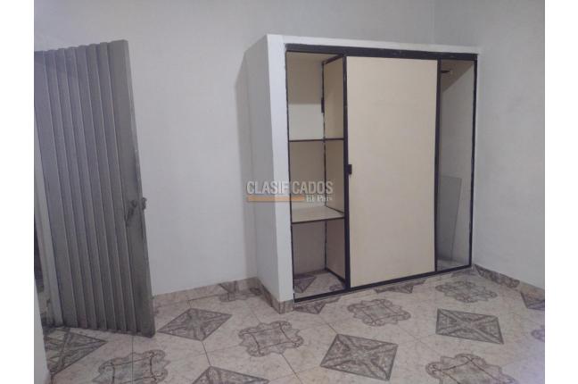 Casas, Alquiler, Saavedra Galindo - $1.500.000