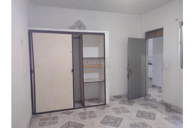 Casas, Alquiler, Saavedra Galindo - $1.500.000