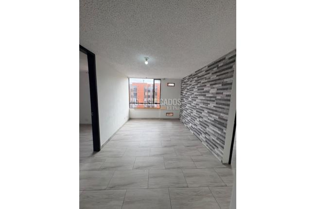 Apartamentos, Alquiler, Soacha - $900.000