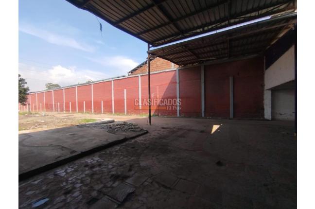 Locales y Bodegas, Alquiler, La Dolores - $14.000.000