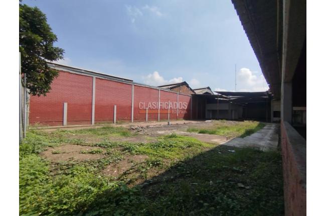 Locales y Bodegas, Alquiler, La Dolores - $14.000.000
