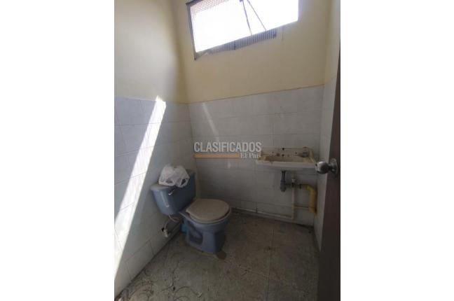 Locales y Bodegas, Alquiler, La Dolores - $14.000.000