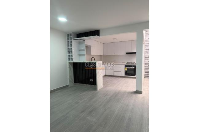 Casas, Alquiler, Ciudad Pacifica - $3.400.000
