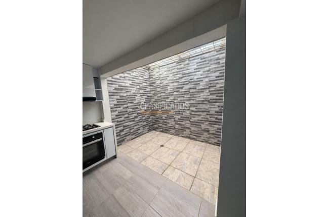 Casas, Alquiler, Ciudad Pacifica - $3.400.000