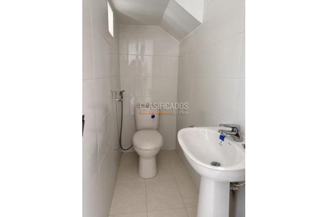 Casas, Alquiler, Ciudad Pacifica - $3.400.000