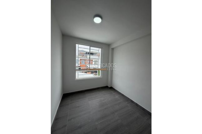 Casas, Alquiler, Ciudad Pacifica - $3.400.000