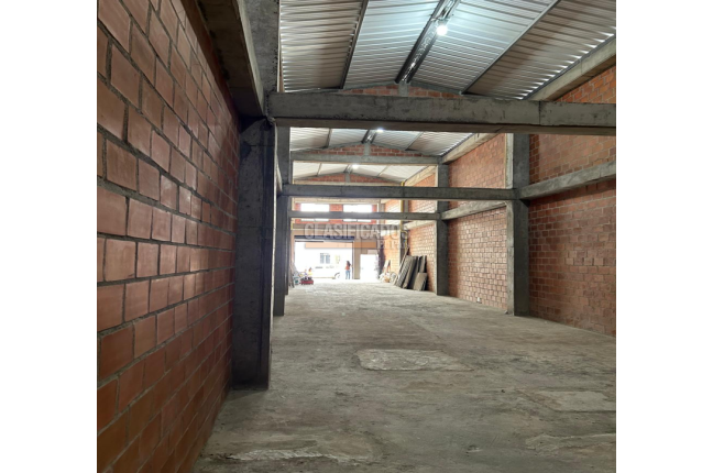 Locales y Bodegas, Venta, Bretaña - $900.000.000