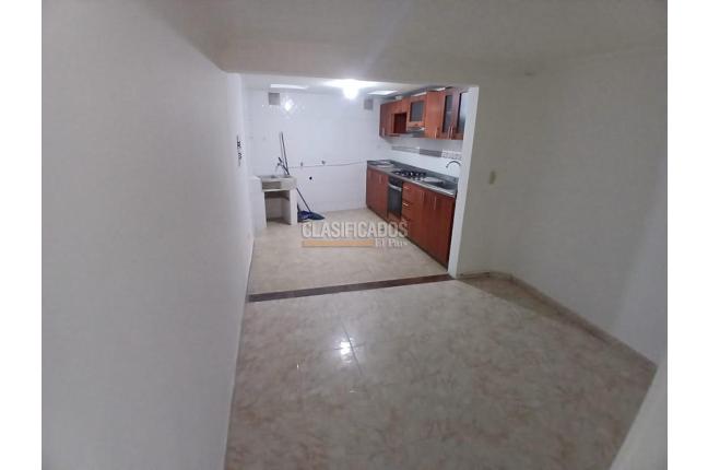 Casas, Alquiler, Bogotá - $3.000.000