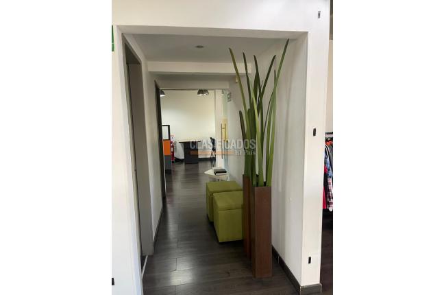 Oficinas y Consultorios, Venta, Centenario - $680.000.000
