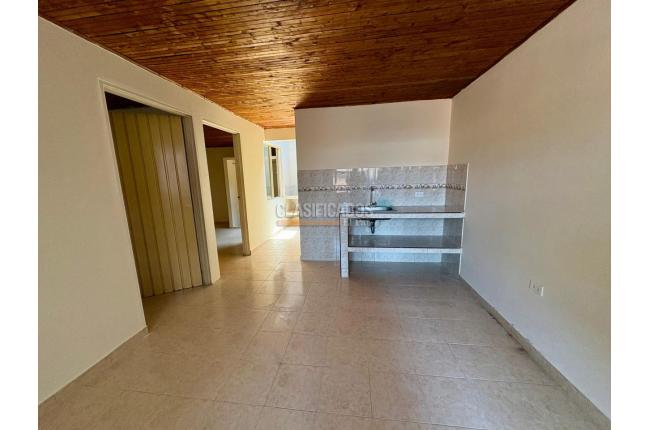 Apartaestudios, Alquiler, Alfonso López - $800.000