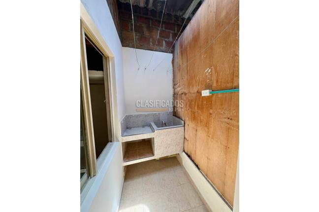 Apartaestudios, Alquiler, Alfonso López - $800.000
